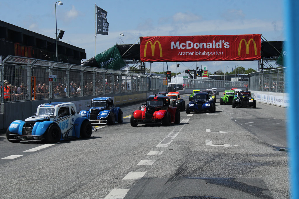Legend feltet med Magnus Madsen i front
(Foto: Motorsporten.dk)